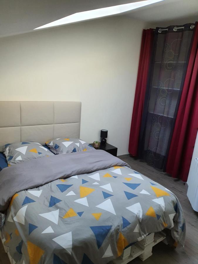 Le Cocon De Troyes Apartment ภายนอก รูปภาพ